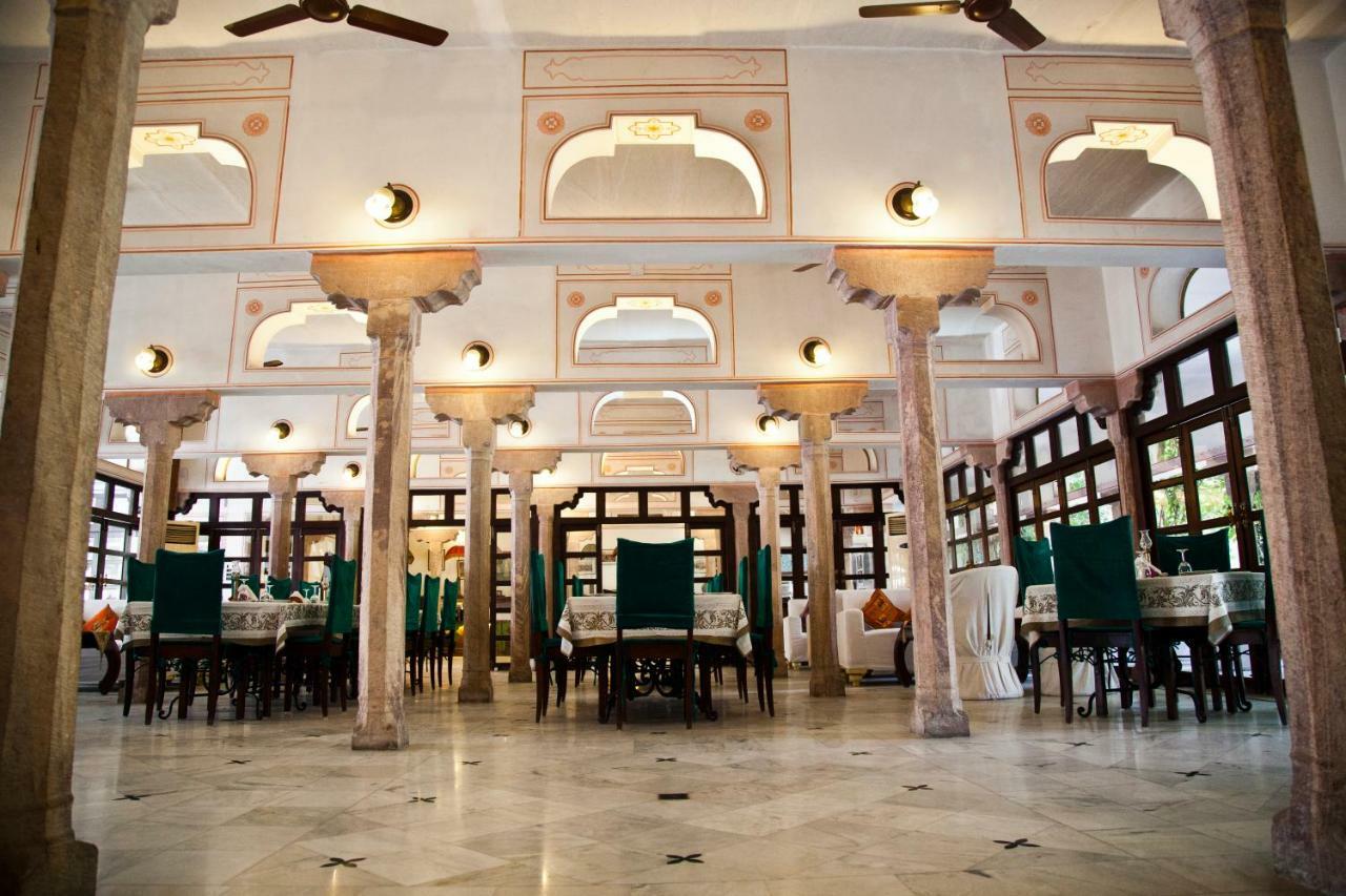 Hotel Diggi Palace Divisione di Jaipur Esterno foto